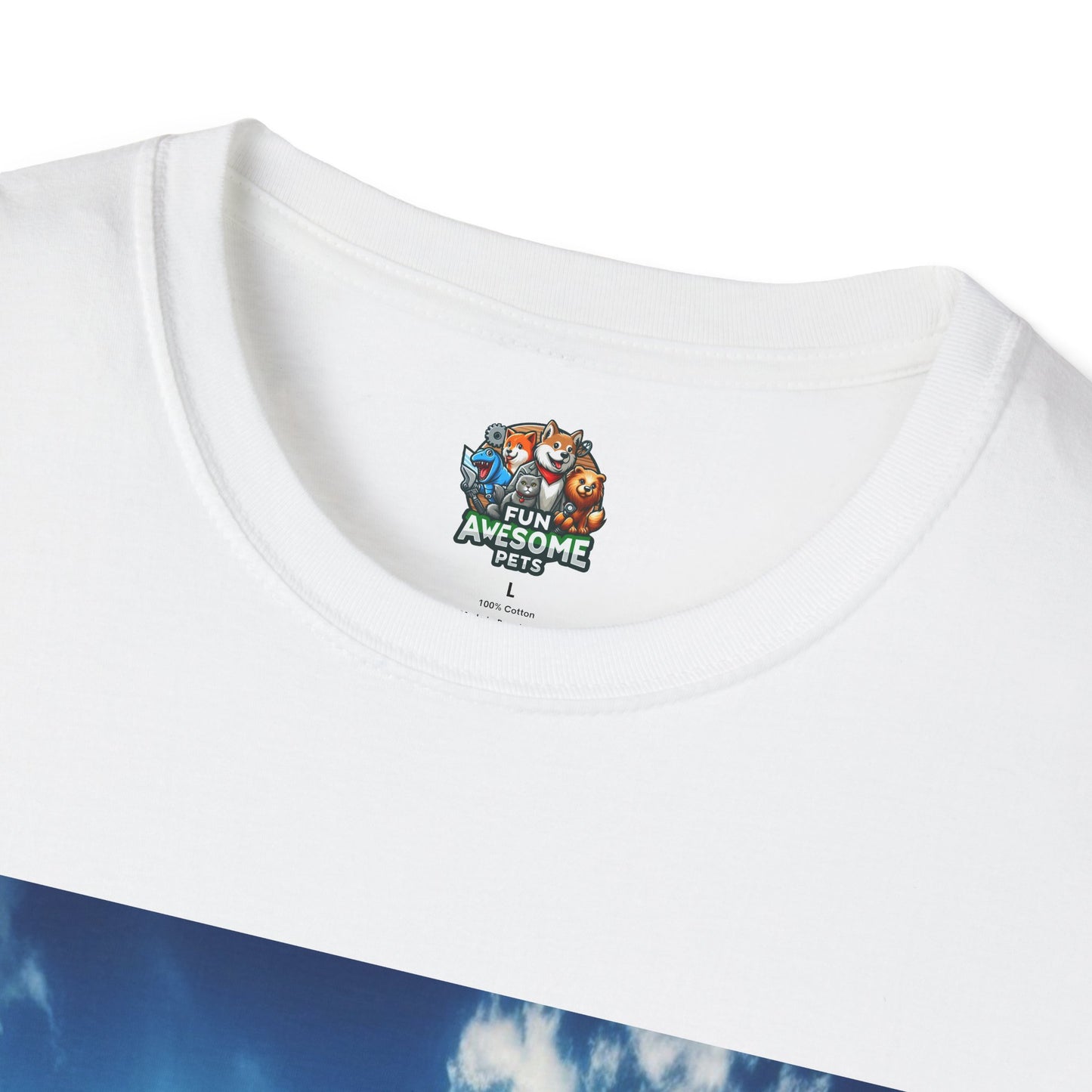 Bird flying into sun T-shirt