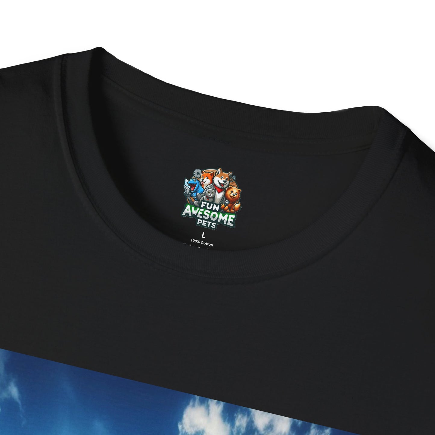 Bird flying into sun T-shirt