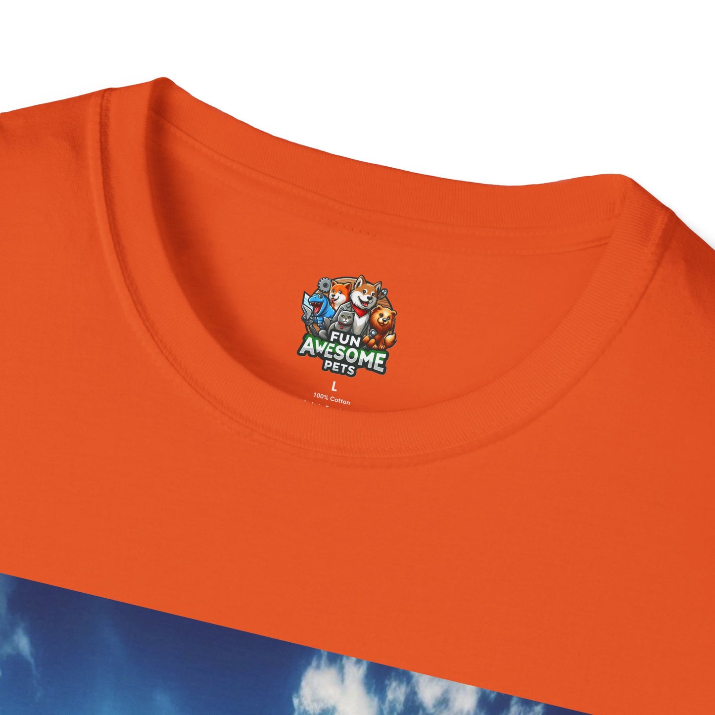 Bird flying into sun T-shirt